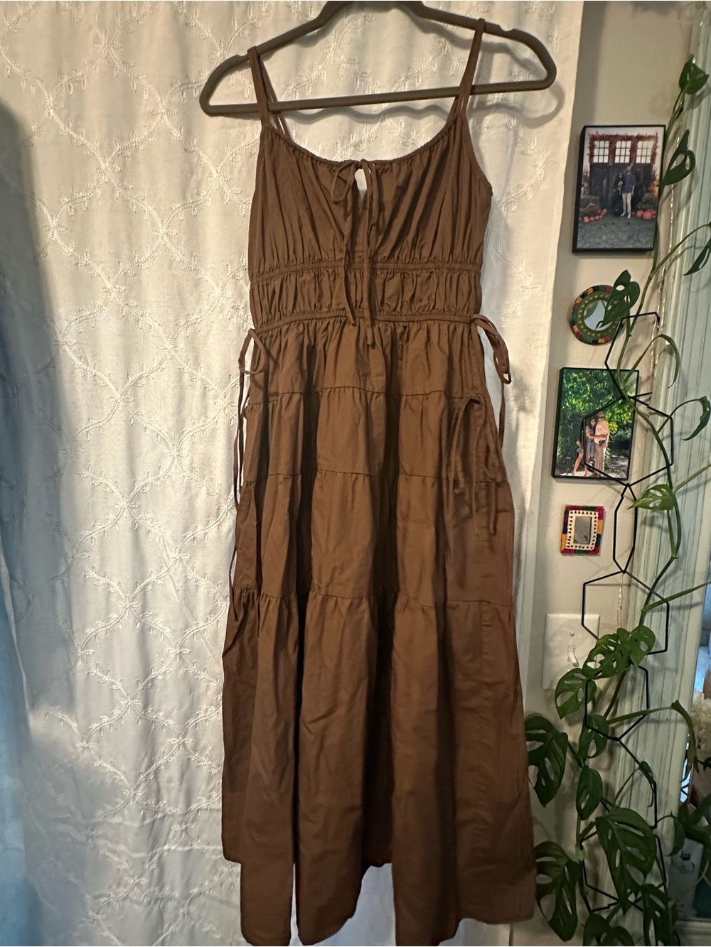 Moon River Brown Tiered Midi Dress